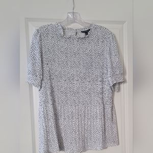 Adrianna Papel White & Black Print Knit Pleated Trapeze Top Size L New with Tags